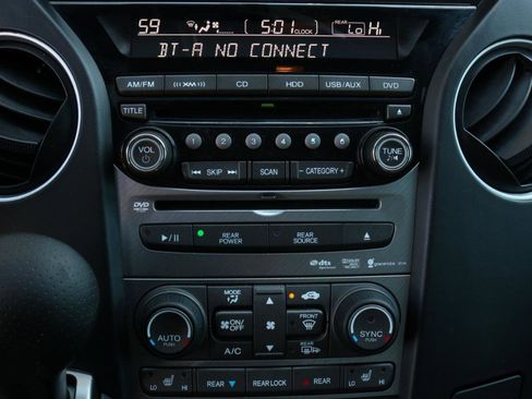 Used 2014 Honda Pilot Touring image 22