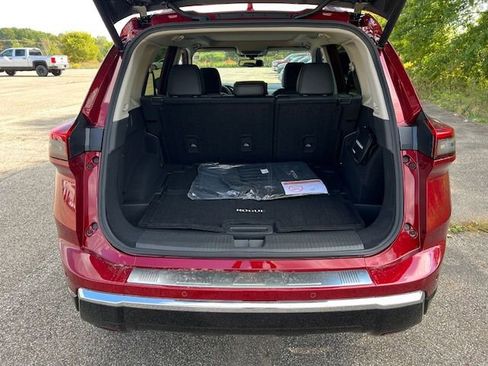 New 2026 Nissan Rogue Platinum image 37