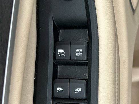 Used 2021 Jeep Grand Cherokee L Limited image 23