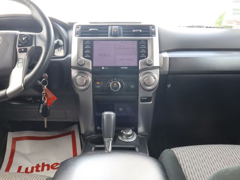Used 2021 Toyota 4Runner SR5 AWD/4WD image 12