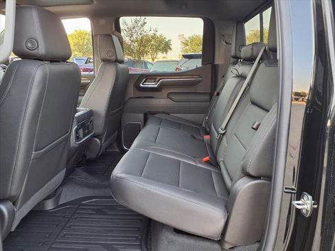 New 2026 GMC Sierra 1500 SLT image 20