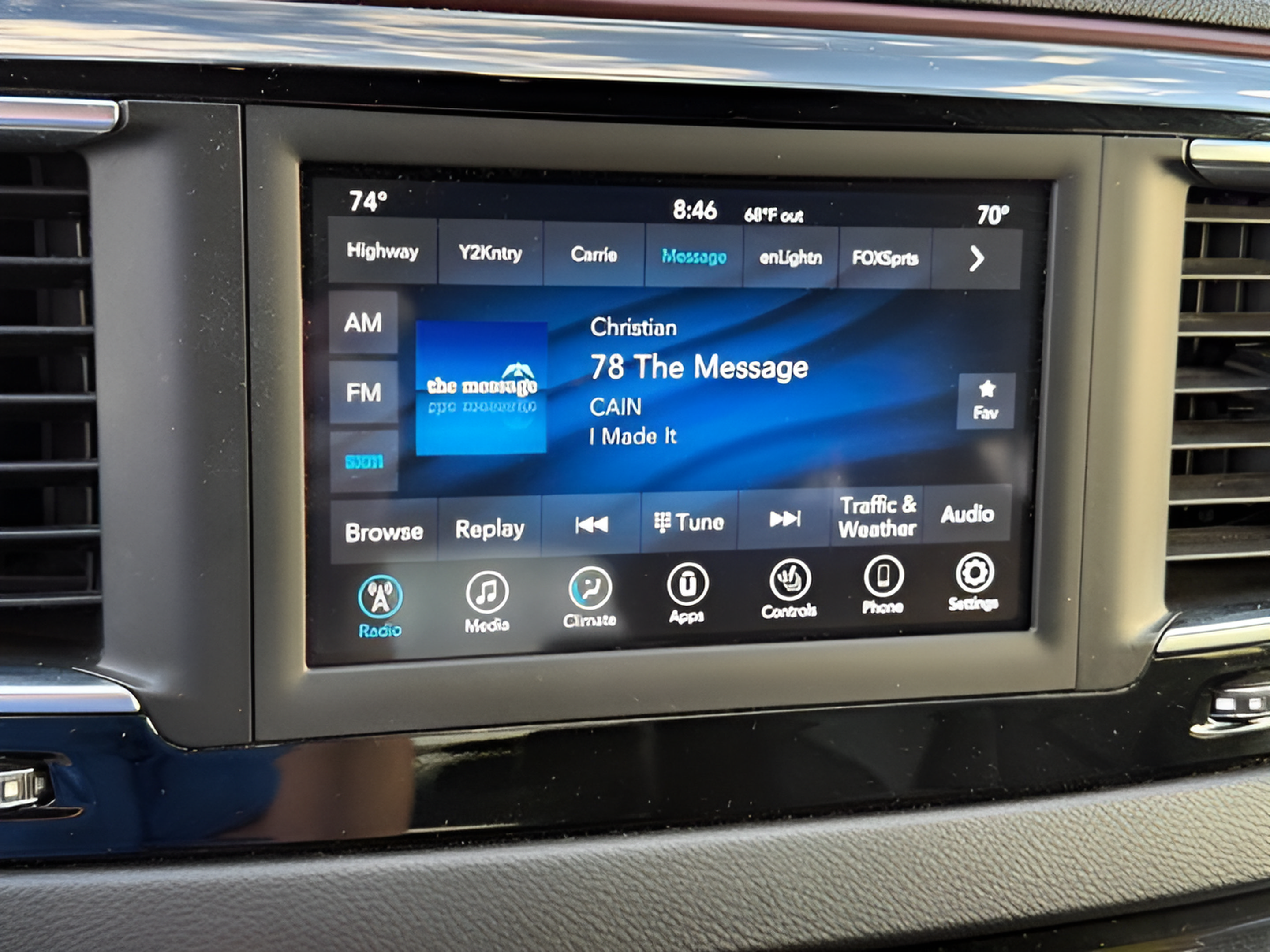 Used 2019 Chrysler Pacifica Touring-L FWD image 23