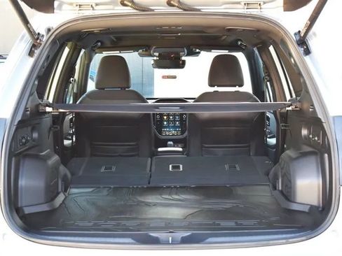 Used 2025 Subaru Forester Premium w/ Convenience Package #1 AWD/4WD image 30