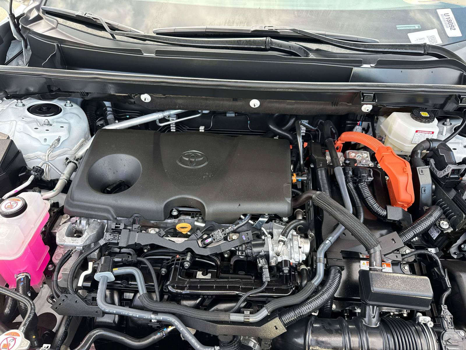 Used 2024 Toyota RAV4 LE AWD/4WD image 9