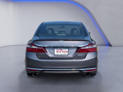 Used 2017 Honda Accord Sport Special Edition image 8