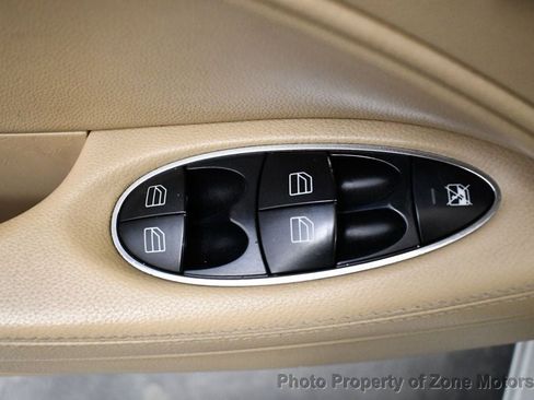 Used 2007 Mercedes-Benz CLS 550 w/ P1 Pkg image 32