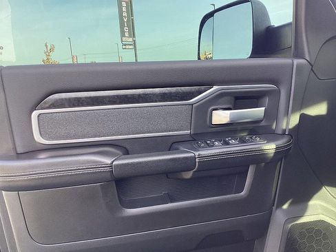 Used 2019 RAM 2500 Big Horn image 18