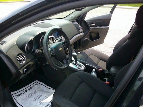 Used 2015 Chevrolet Cruze LT FWD image 22