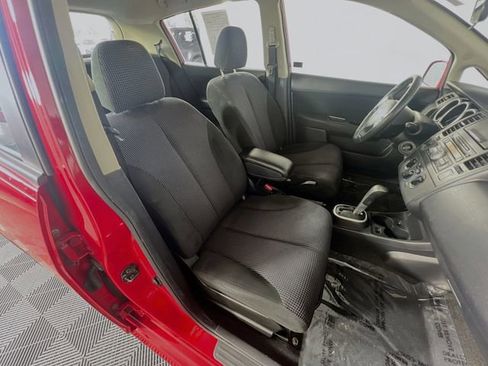 Used 2010 Nissan Versa Hatchback w/ Premium Pkg FWD image 29