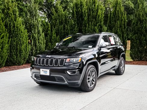 Used 2018 Jeep Grand Cherokee Limited AWD/4WD image 5
