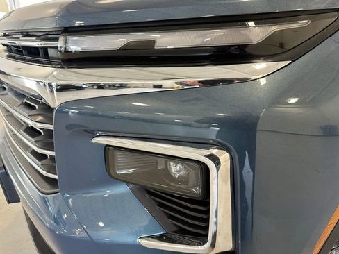 Used 2024 Chevrolet Traverse LT w/ LPO, Floor Liner Package image 11