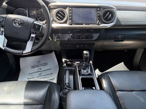 Used 2023 Toyota Tacoma Limited RWD image 10