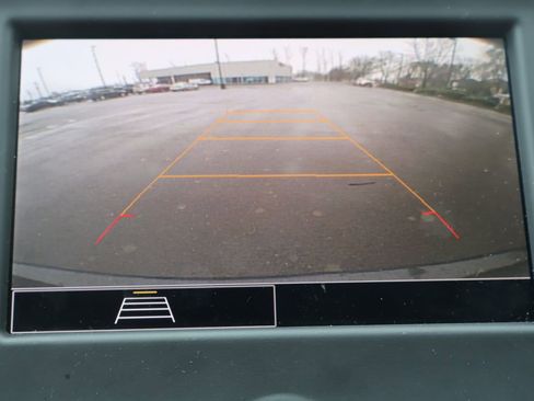 Used 2024 Chevrolet Equinox LT image 10