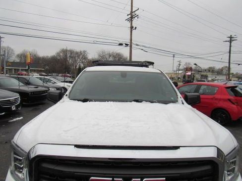 Used 2019 GMC Sierra 1500 Base Crew Cab  Long Box 4WD w/ Convenience Package image 3