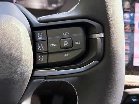 New 2026 Jeep Cherokee Limited AWD/4WD image 17