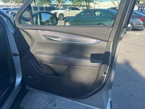 New 2025 Cadillac XT5 Luxury image 22