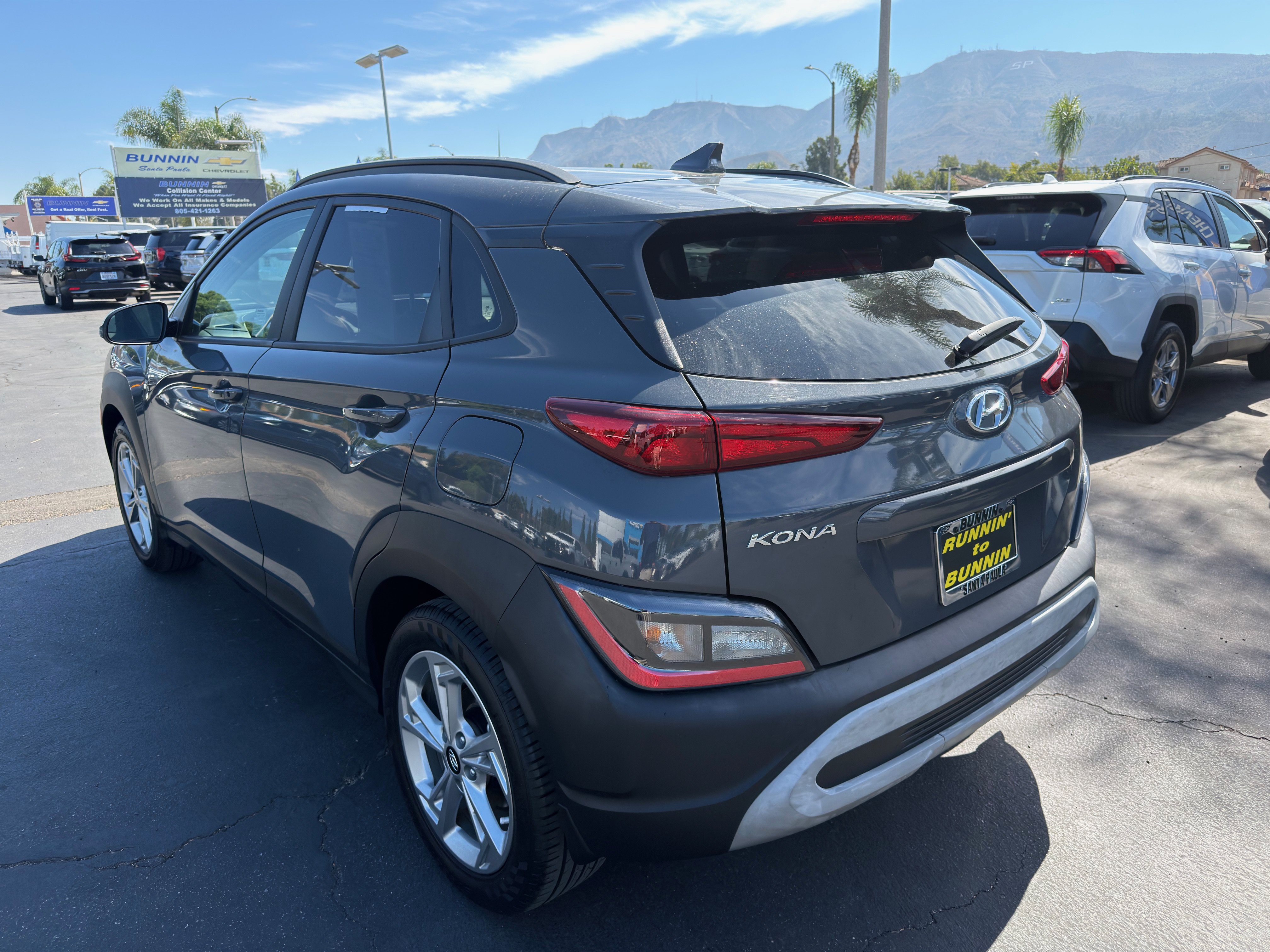 Used 2023 Hyundai Kona SEL FWD image 6