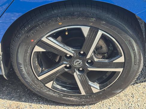 Used 2025 Nissan Sentra SV FWD image 23