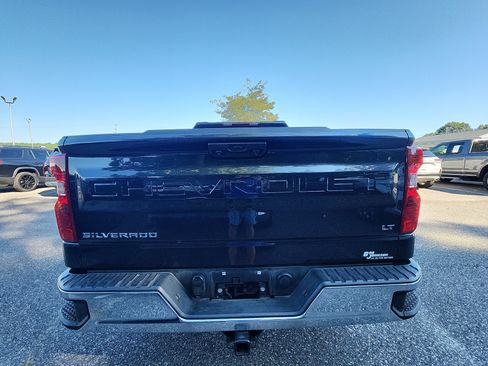 Used 2023 Chevrolet Silverado 1500 LT AWD/4WD image 4