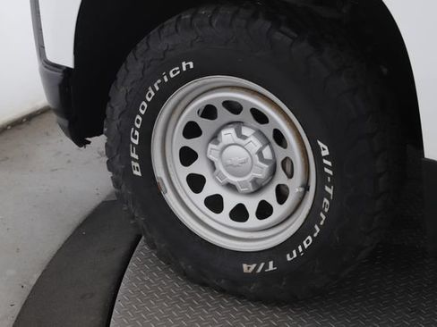 Used 2021 Chevrolet Silverado 1500 W/T w/ WT Convenience Package AWD/4WD image 13
