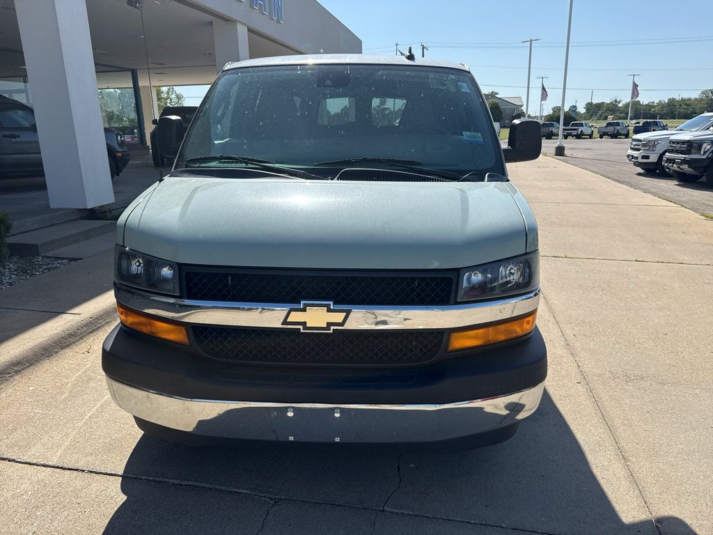Used 2019 Chevrolet Express 2500 LT w/ LT Preferred Equipment Group RWD image 2