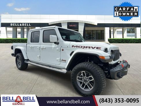 Used 2026 Jeep Gladiator Mojave AWD/4WD image 1