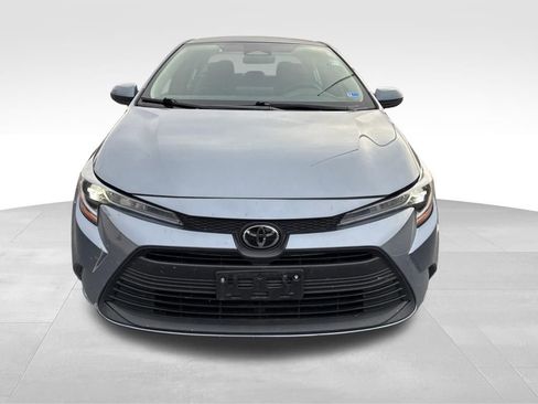 Used 2023 Toyota Corolla LE FWD image 9