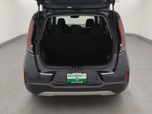 Used 2023 Kia Soul LX w/ LX Technology Package FWD image 29