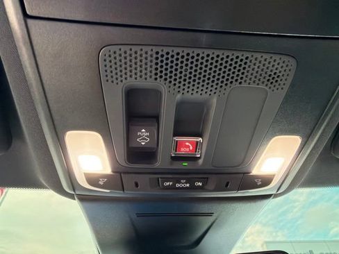 Used 2025 Honda Civic Sport image 20