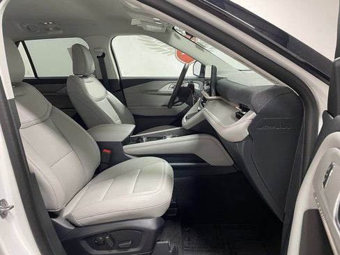 New 2026 Ford Explorer Active w/ Active Comfort Package AWD/4WD image 22