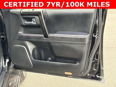 Used 2024 Toyota 4Runner TRD Off-Road Premium image 8