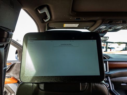 Used 2023 GMC Yukon Denali Ultimate image 36