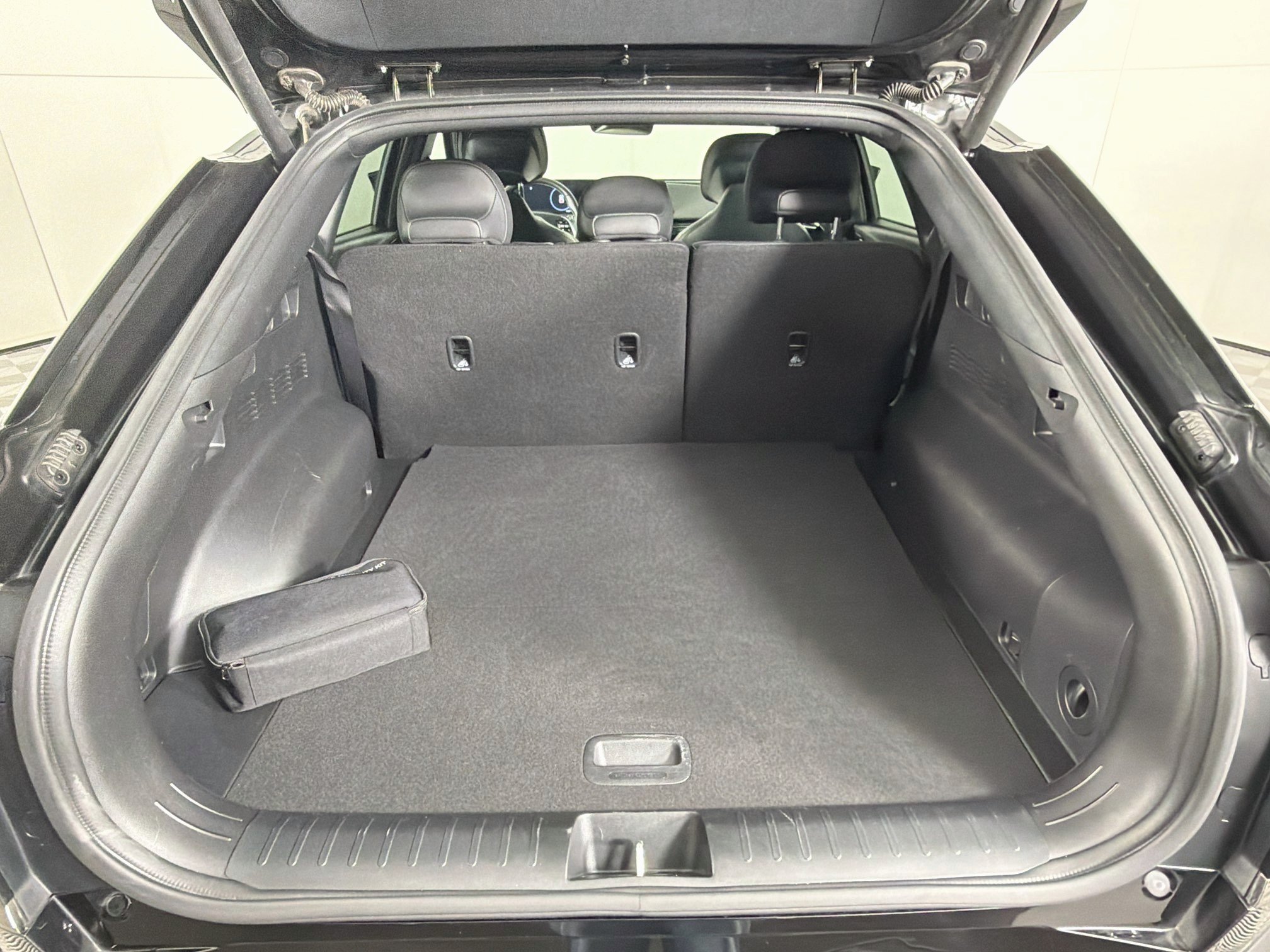 Used 2024 Kia EV6 GT-Line RWD image 29