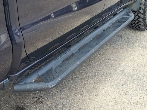 Used 2024 Chevrolet Silverado 1500 LT Trail Boss w/ Convenience Package II image 16