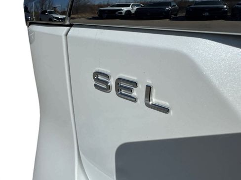 Used 2025 Volkswagen Atlas SEL Premium R-Line AWD/4WD image 6