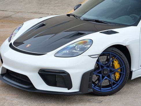 Used 2024 Porsche 718 Cayman GT4 RS w/ Weissach Package RWD image 54