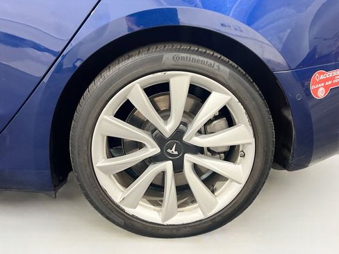 Used 2017 Tesla Model 3 Long Range image 23