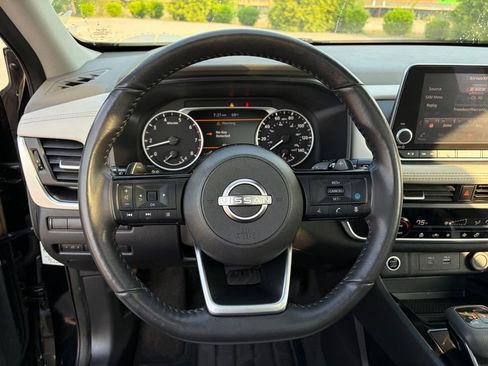 Certified 2023 Nissan Rogue SV w/ SV Premium B Package AWD/4WD image 15