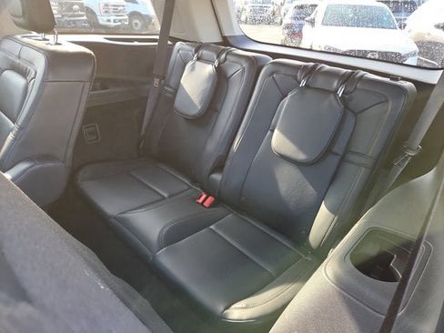 Used 2025 Lincoln Aviator Reserve w/ Equipment Group 201A image 15