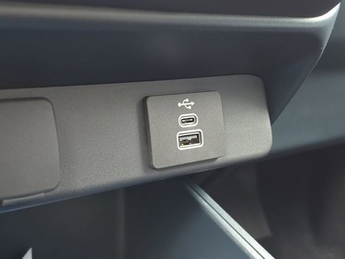 New 2025 Ford Maverick XLT w/ Equipment Group 301A image 29