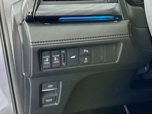 New 2026 Honda Odyssey Elite image 10