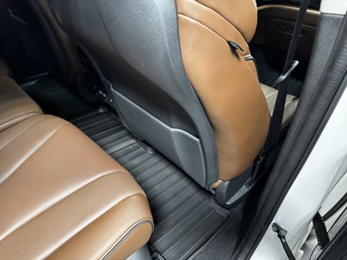 Certified 2024 Acura MDX SH-AWD w/ Advance Package image 38