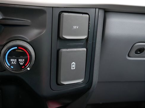 Used 2023 Ford F550 4x4 Regular Cab Super Duty image 27