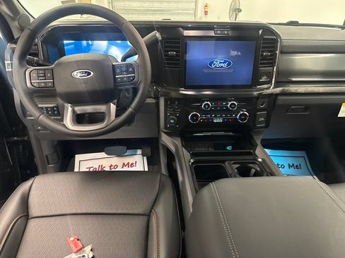 New 2026 Ford F250 Lariat w/ Black Appearance Package AWD/4WD image 14