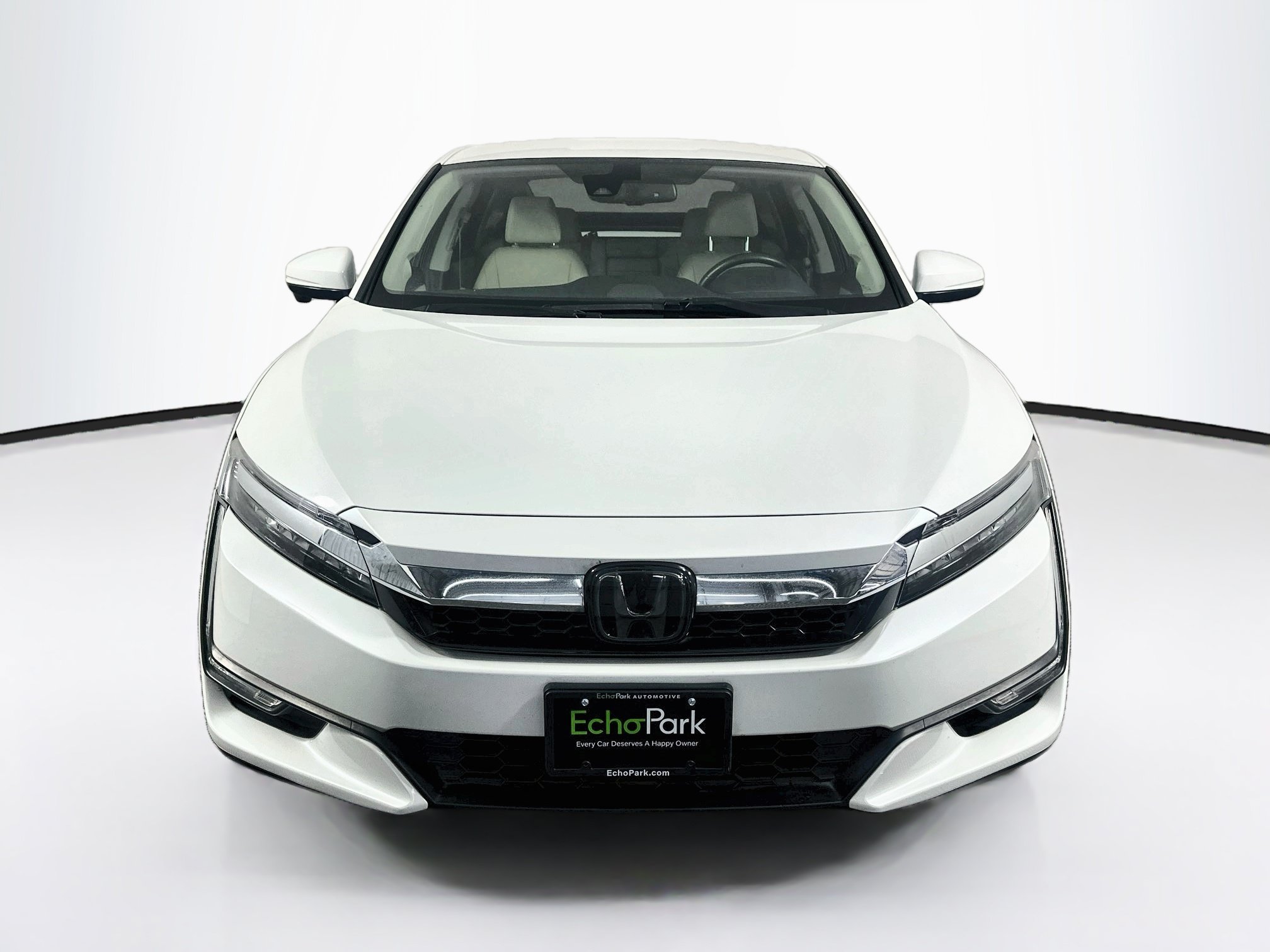 Used 2018 Honda Clarity Touring image 2