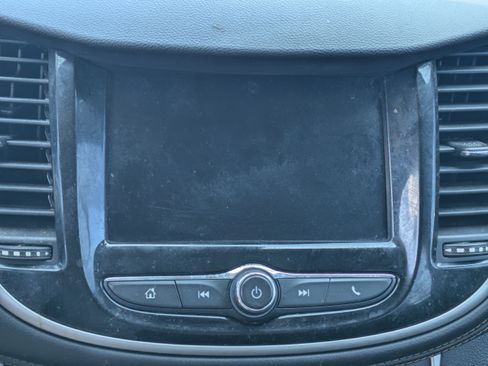 Used 2020 Chevrolet Trax LS FWD image 16