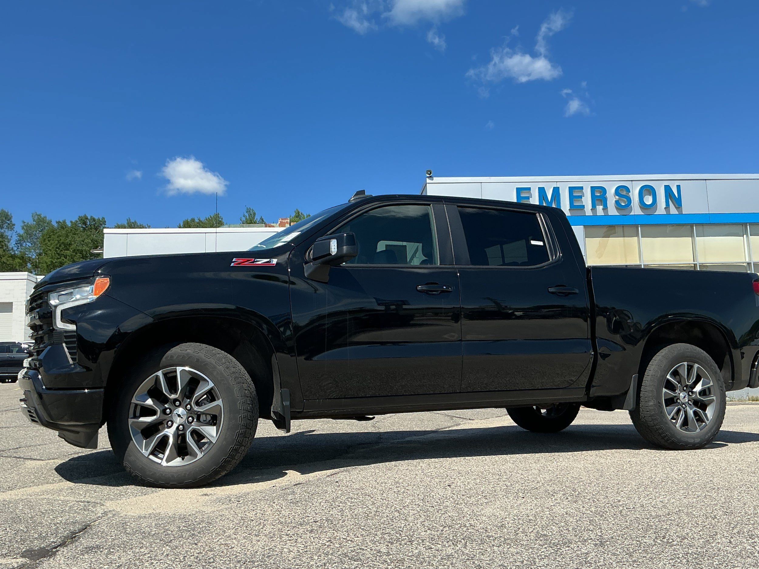 Certified 2023 Chevrolet Silverado 1500 RST AWD/4WD image 4