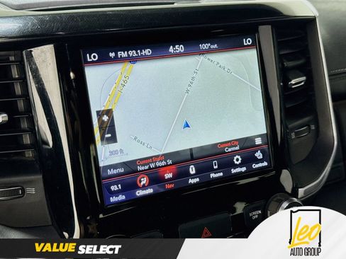 Used 2020 RAM 1500 Laramie AWD/4WD image 15