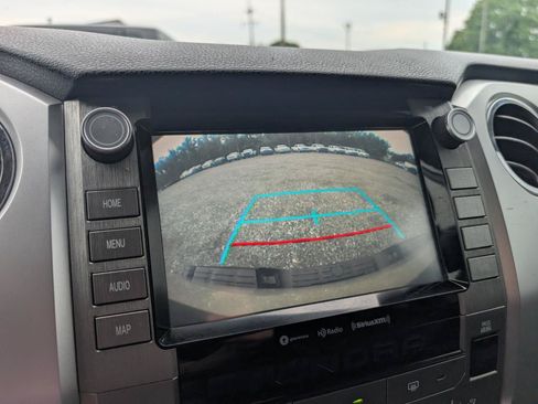 Used 2020 Toyota Tundra SR5 w/ SR5 Upgrade Package AWD/4WD image 19
