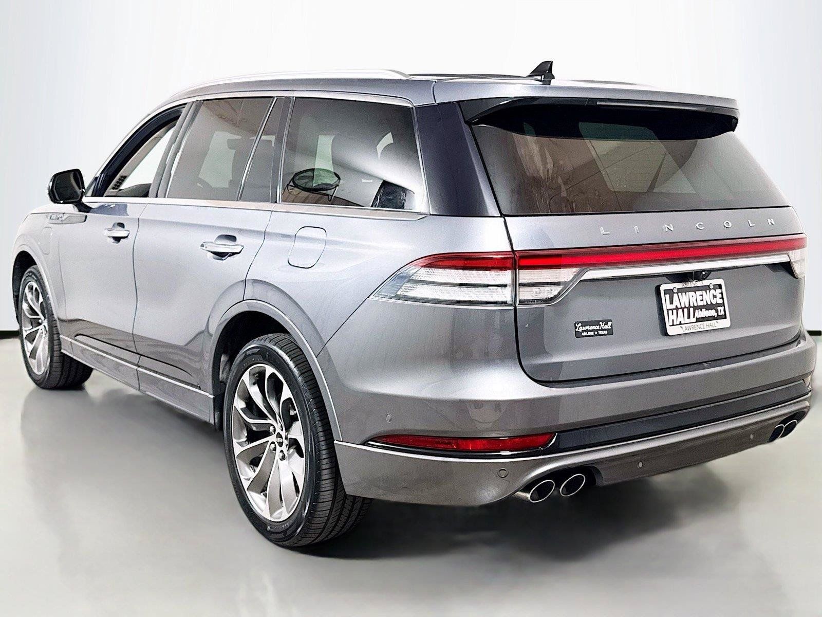 Used 2022 Lincoln Aviator Grand Touring w/ Equipment Group 301A AWD/4WD image 6